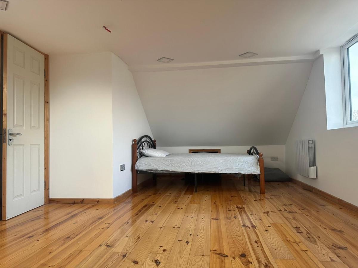Tran Homestay London Exterior photo